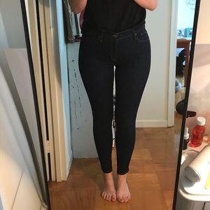 GAP skinny jeans in EUC